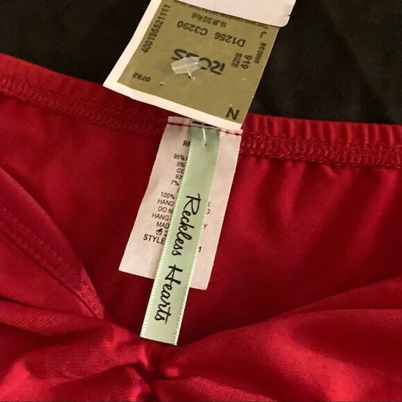 Red crop top mesh sleeves - Picture 6 of 6